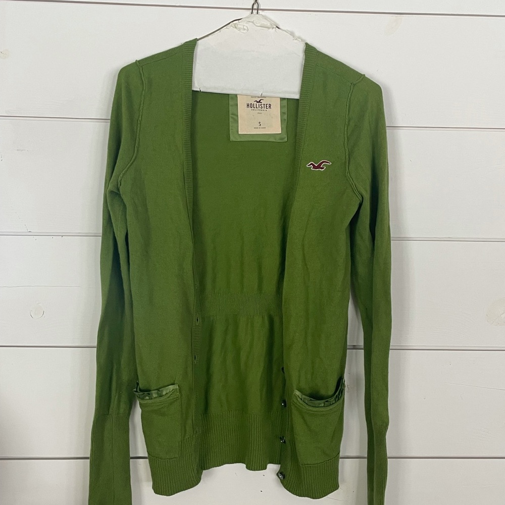 Hollister sweater